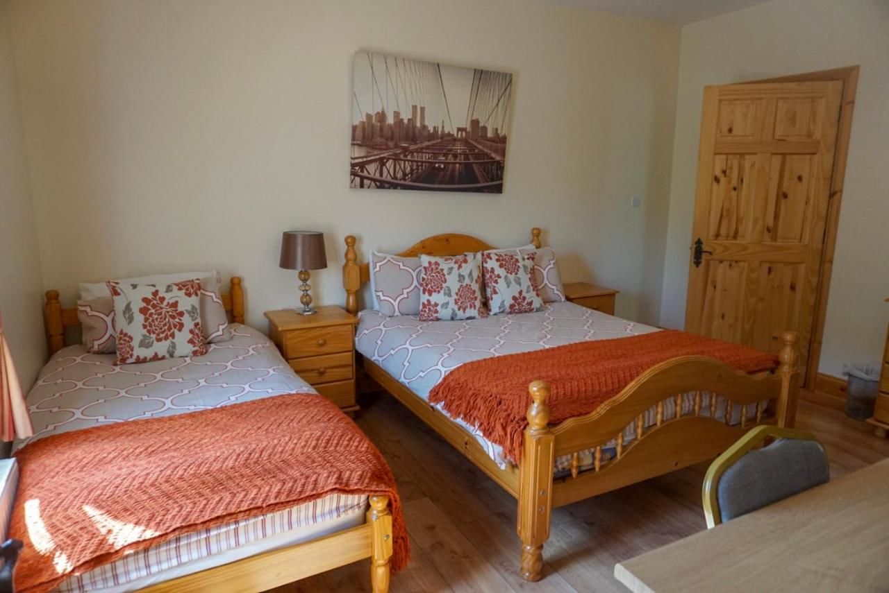 Отели типа «постель и завтрак» Kilcar Lodge Kilcar